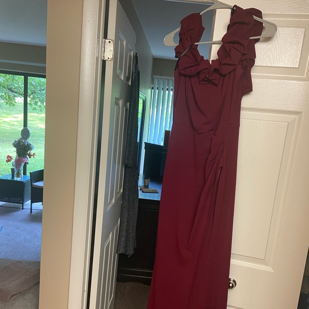 Dress - Picture 4 of 5